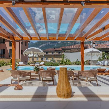 Appartamento Il Borgo Беладжо Екстериор снимка