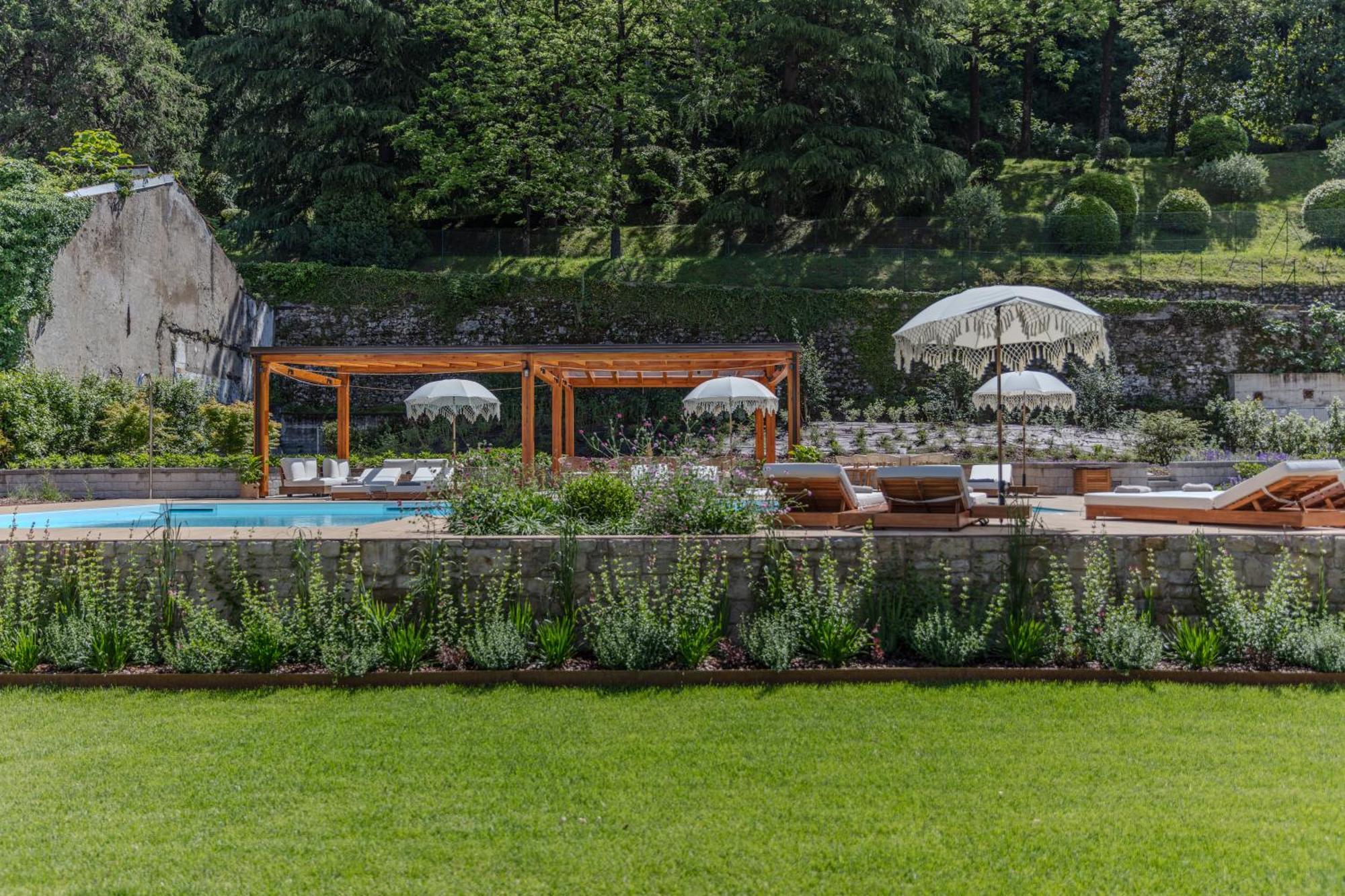 Appartamento Il Borgo Беладжо Екстериор снимка